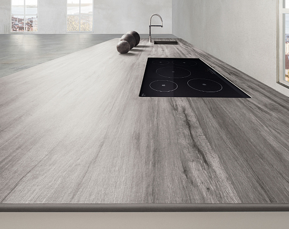 Керамогранит Laminam Legno Venezia. Фото в интерьере